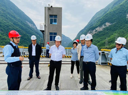 吴路喜到jcjc5500公海贵宾会公司基层单元查抄防汛工作