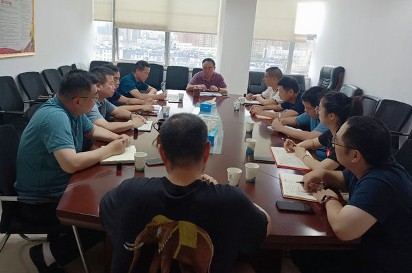 郭炳奎讲授党纪进建教育专题党课