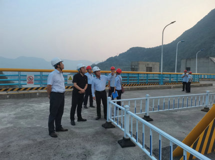 徐磊带队发展节前安全出产查抄