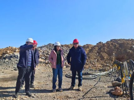 陈印辉带队查抄风电项目安全出产工作并慰问一线职工