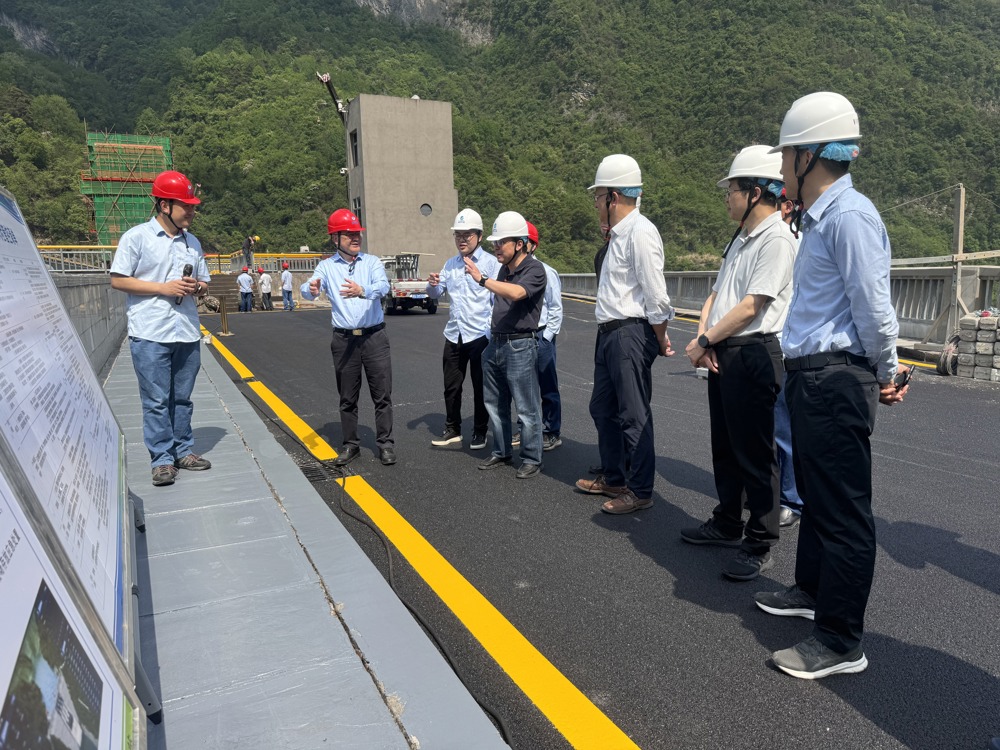 c8de362e9f054f07a6f271f24462e599